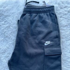Black Nike Men's Cargo Pants Standard Fit Taper Leg New Sneaker lenght